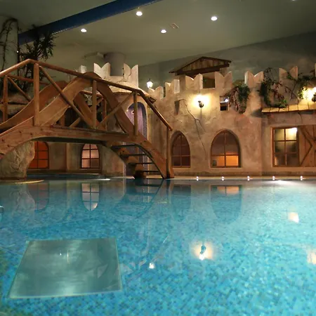 La Perla Wellness & Beauty Готель Канацеї