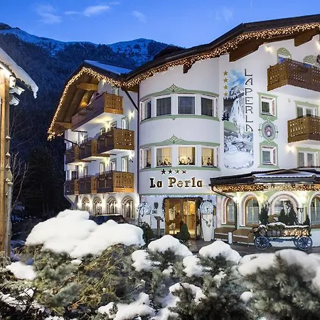 Готель La Perla Wellness & Beauty 4*